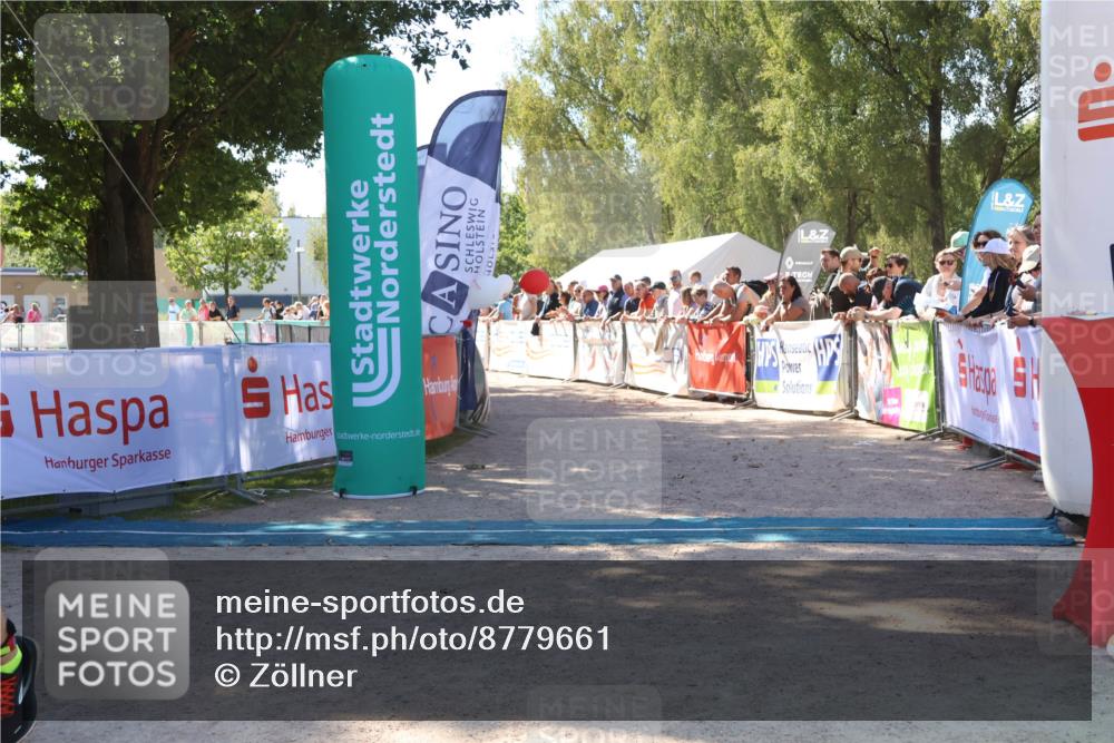 07.09.2025 - 19. Norderstedt Triathlon Zöllner http://msf.ph/oto/8779661 07.09.2025 12:40:20 Ziel 748, 763, 767, 778, 1239 meine-sportfotos.de