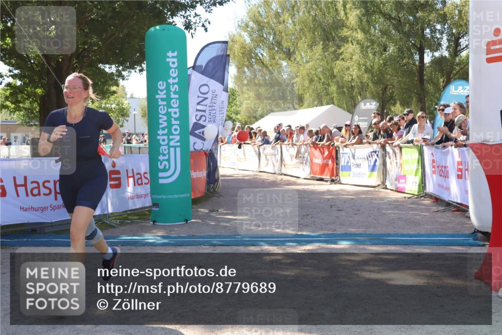 07.09.2025 - 19. Norderstedt Triathlon Zöllner http://msf.ph/oto/8779689 07.09.2025 12:40:39 Ziel 286 meine-sportfotos.de