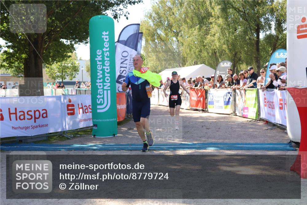 07.09.2025 - 19. Norderstedt Triathlon Zöllner http://msf.ph/oto/8779724 07.09.2025 12:41:01 Ziel 170, 1288 meine-sportfotos.de