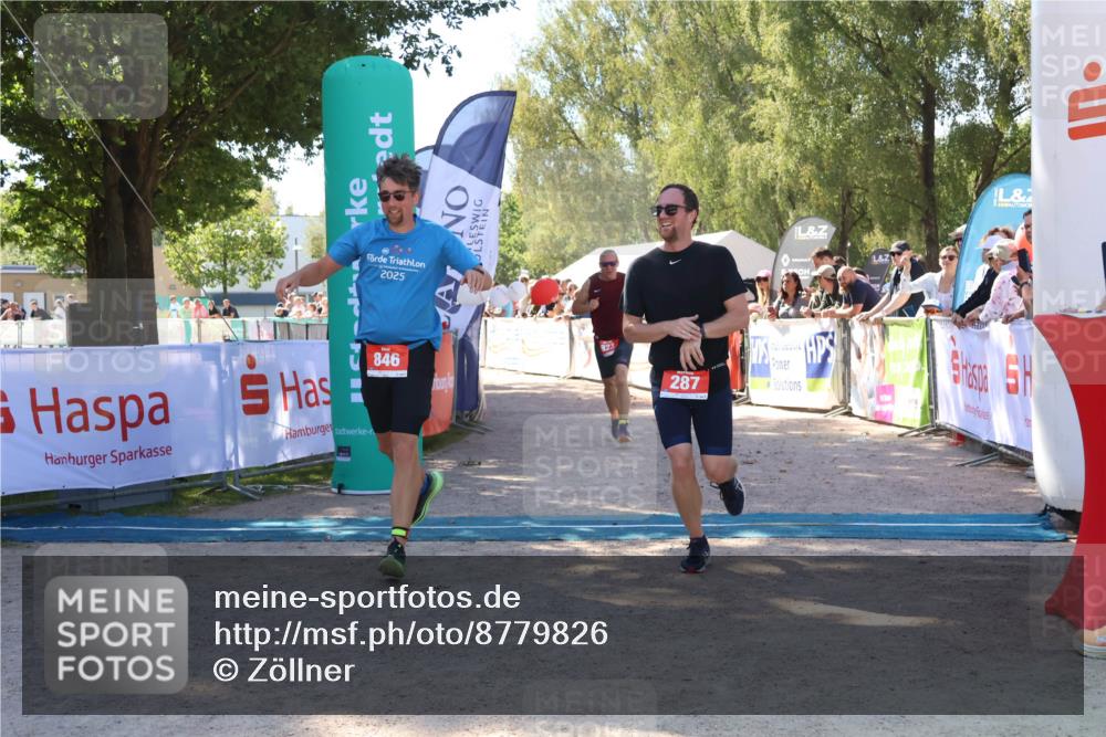 07.09.2025 - 19. Norderstedt Triathlon Zöllner http://msf.ph/oto/8779826 07.09.2025 12:42:03 Ziel 287, 823, 846 meine-sportfotos.de