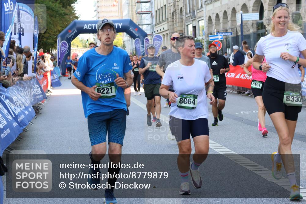 07.09.2025 - BARMER Alsterlauf Strokosch-Dieckow http://msf.ph/oto/8779879 07.09.2025 10:06:15 Ziel 2244, 2254, 2380, 2467, 2468, 2523, 2573, 2574, 2795, 3184, 3275, 3345, 3428, 3439, 3655, 3691, 3804, 3810, 3940, 3957, 3958, 4064, 4205, 4272, 4356, 4591, 5050, 5217, 5348, 5602, 5646, 5759, 5934, 6036, 6039, 6149, 6299, 6302, 6342, 8076 meine-sportfotos.de