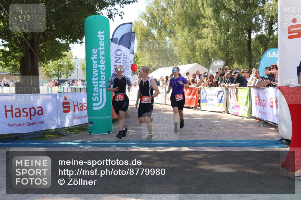 07.09.2025 - 19. Norderstedt Triathlon Zöllner http://msf.ph/oto/8779980 07.09.2025 12:46:22 Ziel 184, 226, 267, 1246 meine-sportfotos.de