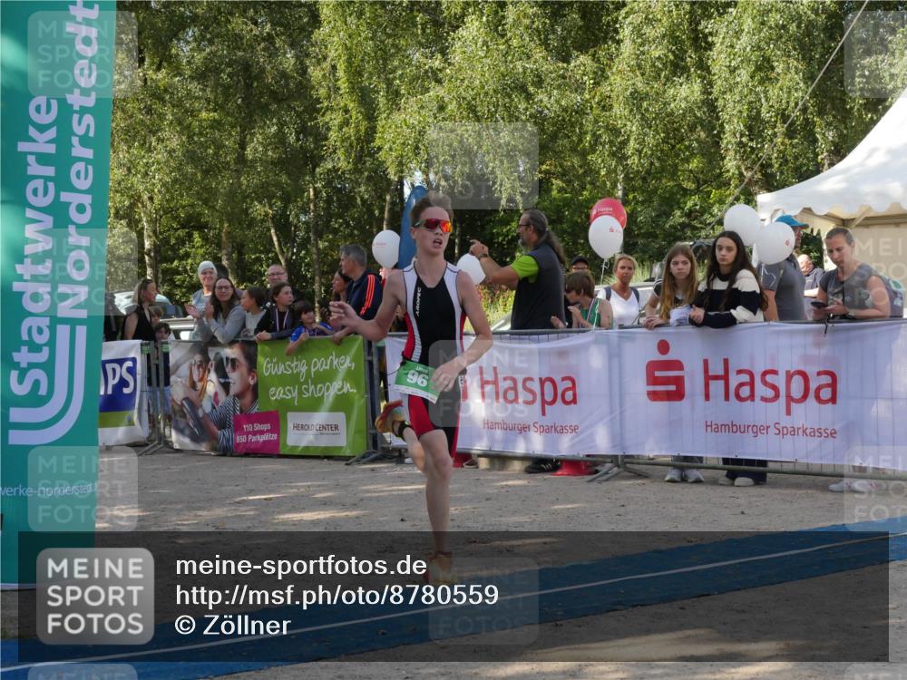 07.09.2025 - 19. Norderstedt Triathlon Zöllner http://msf.ph/oto/8780559 07.09.2025 10:54:07 Ziel 96, 672 meine-sportfotos.de