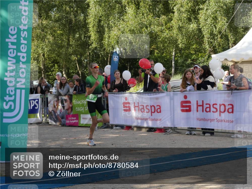 07.09.2025 - 19. Norderstedt Triathlon Zöllner http://msf.ph/oto/8780584 07.09.2025 10:54:15 Ziel 87 meine-sportfotos.de