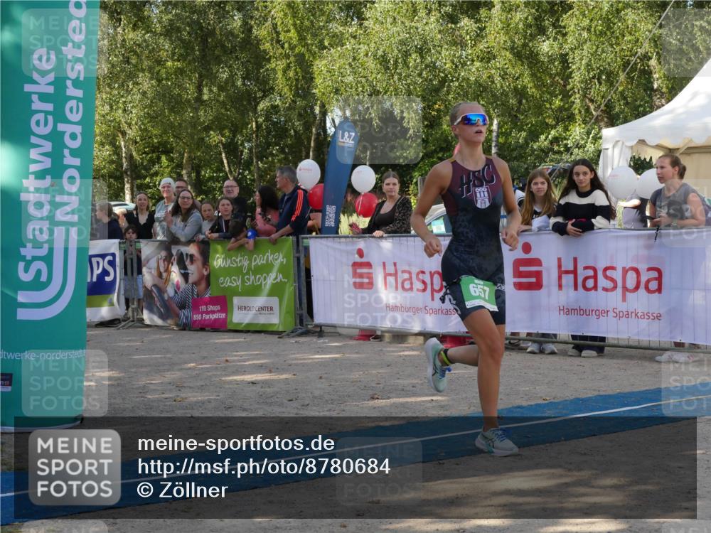 07.09.2025 - 19. Norderstedt Triathlon Zöllner http://msf.ph/oto/8780684 07.09.2025 10:54:46 Ziel 657, 1131 meine-sportfotos.de