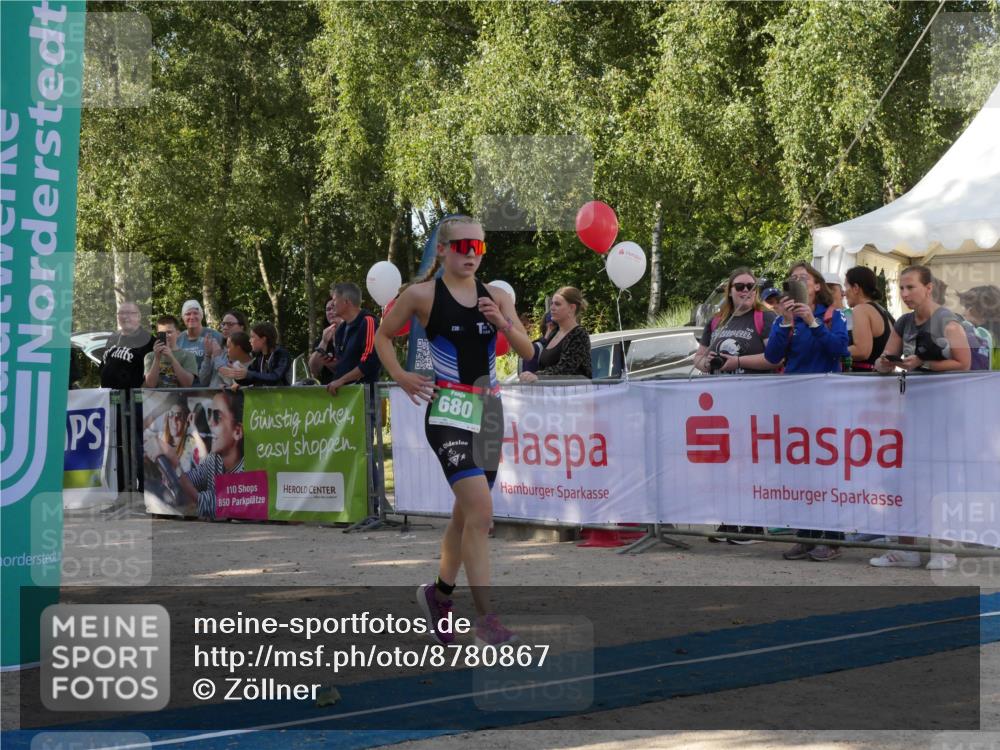 07.09.2025 - 19. Norderstedt Triathlon Zöllner http://msf.ph/oto/8780867 07.09.2025 10:55:59 Ziel 134, 637, 661, 680 meine-sportfotos.de