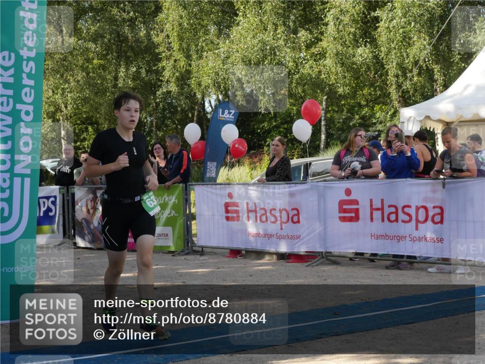 07.09.2025 - 19. Norderstedt Triathlon Zöllner http://msf.ph/oto/8780884 07.09.2025 10:56:01 Ziel 134, 637, 661, 680 meine-sportfotos.de