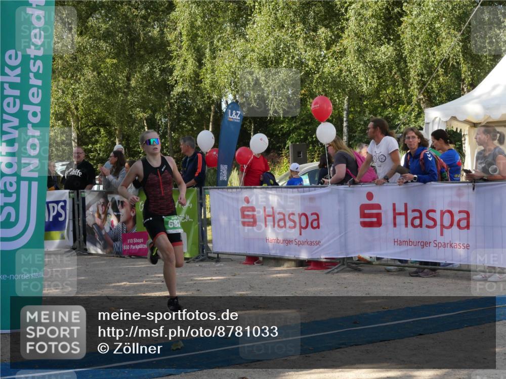 07.09.2025 - 19. Norderstedt Triathlon Zöllner http://msf.ph/oto/8781033 07.09.2025 10:56:37 Ziel 70, 102, 682 meine-sportfotos.de