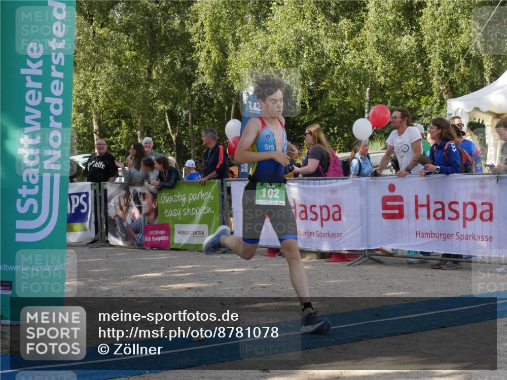 07.09.2025 - 19. Norderstedt Triathlon Zöllner http://msf.ph/oto/8781078 07.09.2025 10:56:40 Ziel 70, 102, 682 meine-sportfotos.de
