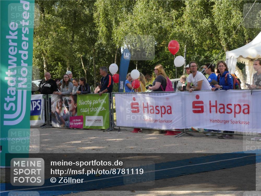 07.09.2025 - 19. Norderstedt Triathlon Zöllner http://msf.ph/oto/8781119 07.09.2025 10:56:46 Ziel 70, 76, 102 meine-sportfotos.de