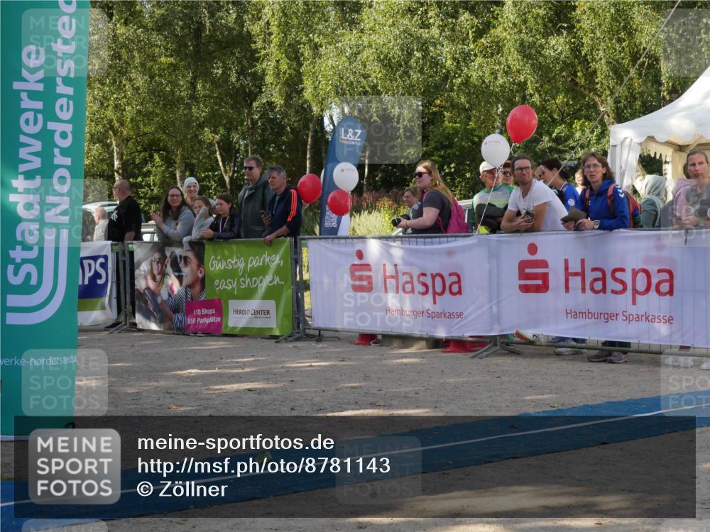 07.09.2025 - 19. Norderstedt Triathlon Zöllner http://msf.ph/oto/8781143 07.09.2025 10:57:01 Ziel 131, 651 meine-sportfotos.de