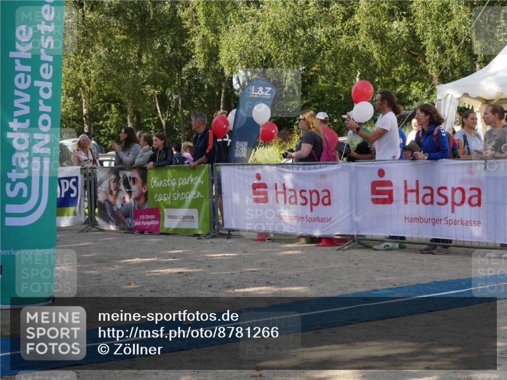 07.09.2025 - 19. Norderstedt Triathlon Zöllner http://msf.ph/oto/8781266 07.09.2025 10:57:36 Ziel 58, 125, 126, 636 meine-sportfotos.de