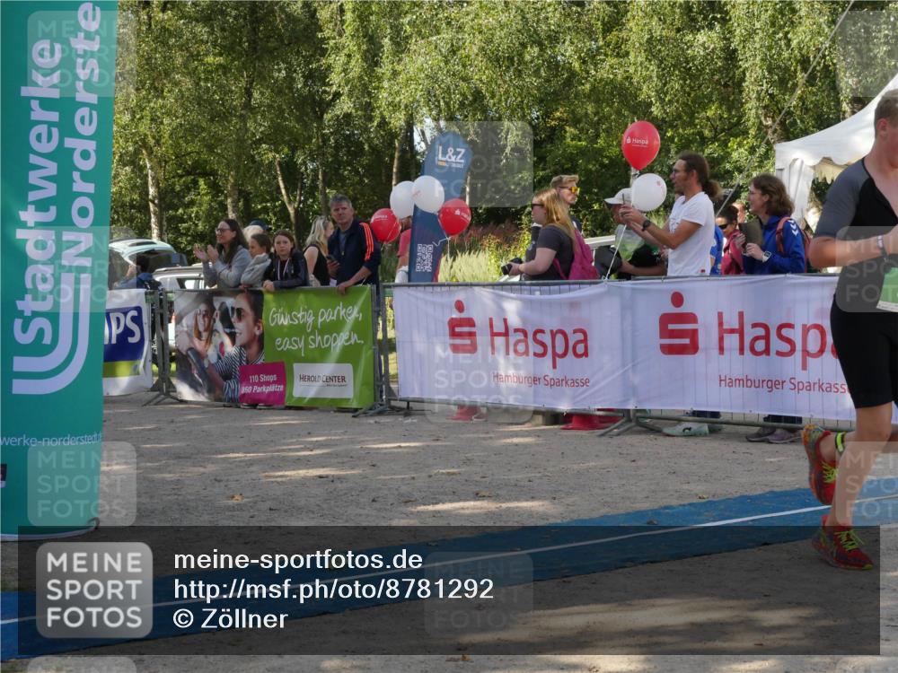 07.09.2025 - 19. Norderstedt Triathlon Zöllner http://msf.ph/oto/8781292 07.09.2025 10:57:38 Ziel 58, 125, 126, 636 meine-sportfotos.de