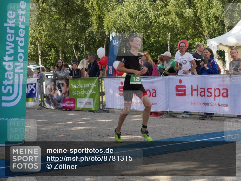 07.09.2025 - 19. Norderstedt Triathlon Zöllner http://msf.ph/oto/8781315 07.09.2025 10:57:40 Ziel 58, 125, 126, 636 meine-sportfotos.de