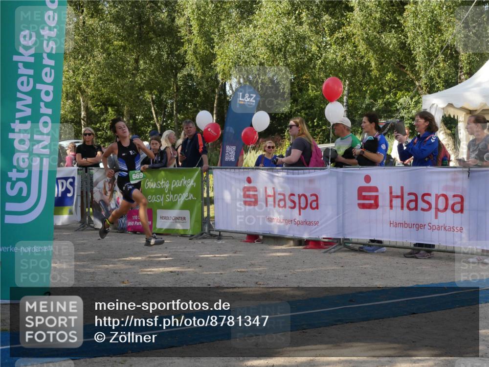 07.09.2025 - 19. Norderstedt Triathlon Zöllner http://msf.ph/oto/8781347 07.09.2025 10:57:47 Ziel 125, 669, 1125 meine-sportfotos.de