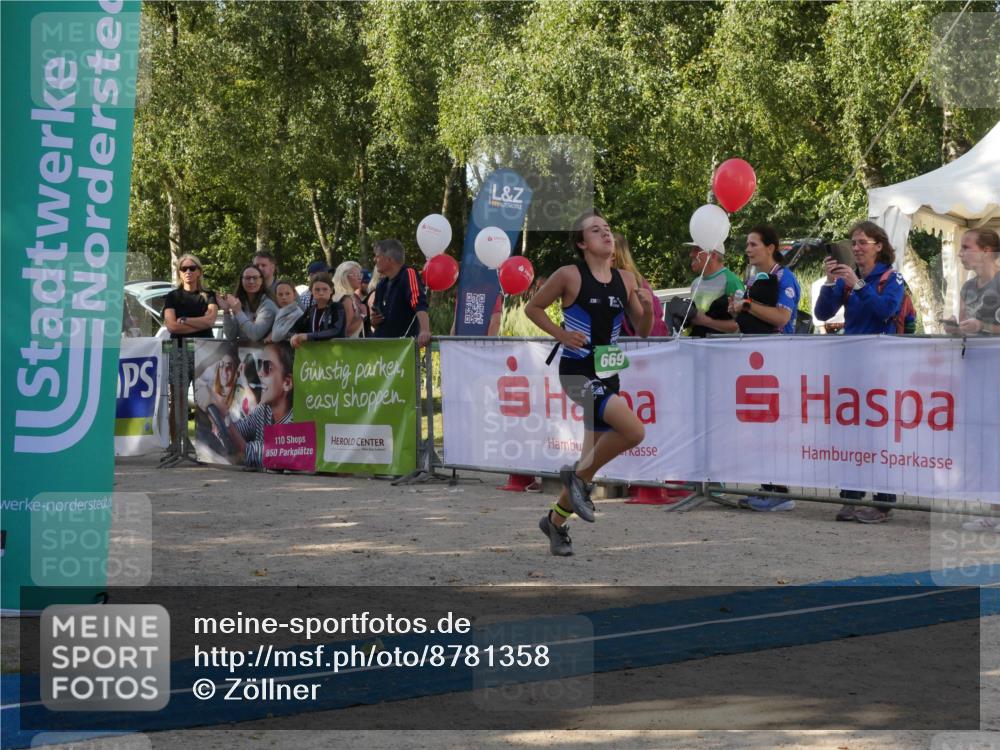07.09.2025 - 19. Norderstedt Triathlon Zöllner http://msf.ph/oto/8781358 07.09.2025 10:57:48 Ziel 669, 1125 meine-sportfotos.de