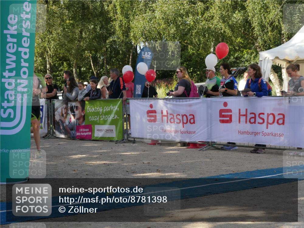 07.09.2025 - 19. Norderstedt Triathlon Zöllner http://msf.ph/oto/8781398 07.09.2025 10:57:54 Ziel 655, 669, 1125 meine-sportfotos.de