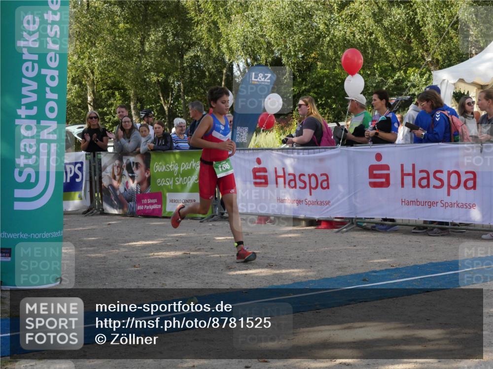 07.09.2025 - 19. Norderstedt Triathlon Zöllner http://msf.ph/oto/8781525 07.09.2025 10:58:17 Ziel 60, 108, 115, 638, 670 meine-sportfotos.de