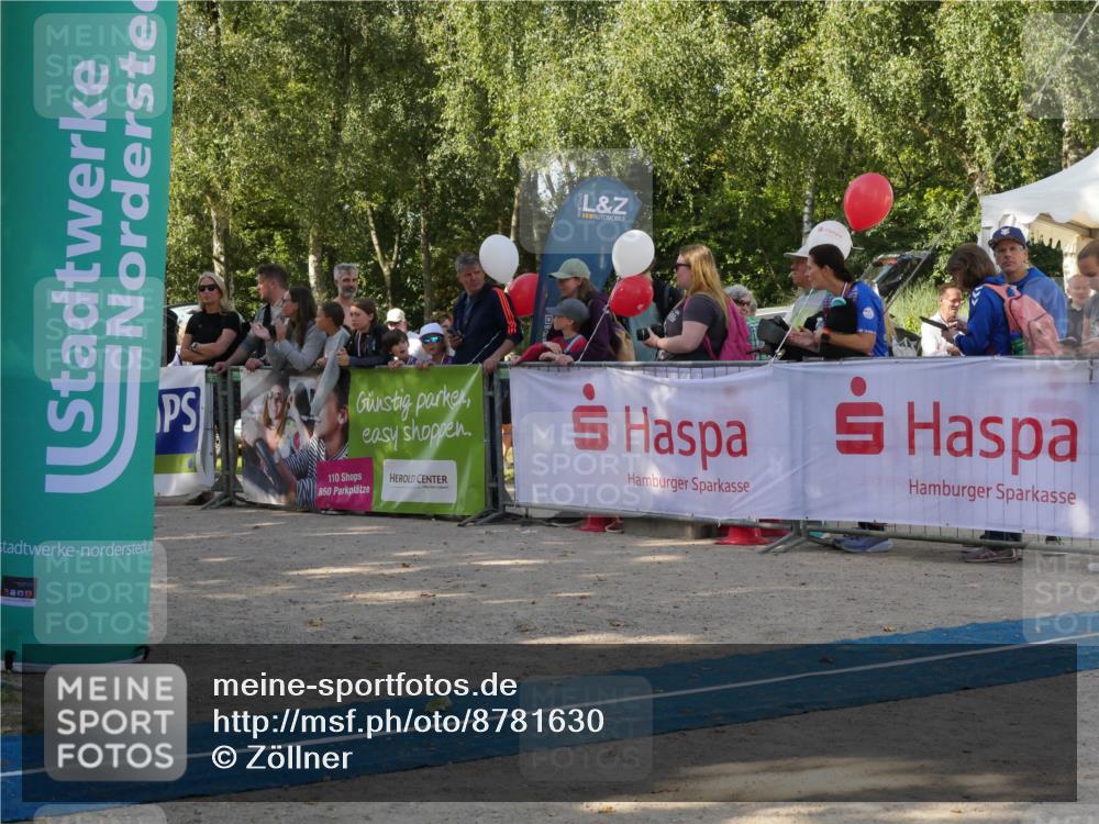07.09.2025 - 19. Norderstedt Triathlon Zöllner http://msf.ph/oto/8781630 07.09.2025 10:58:40 Ziel 57, 129, 643, 693 meine-sportfotos.de