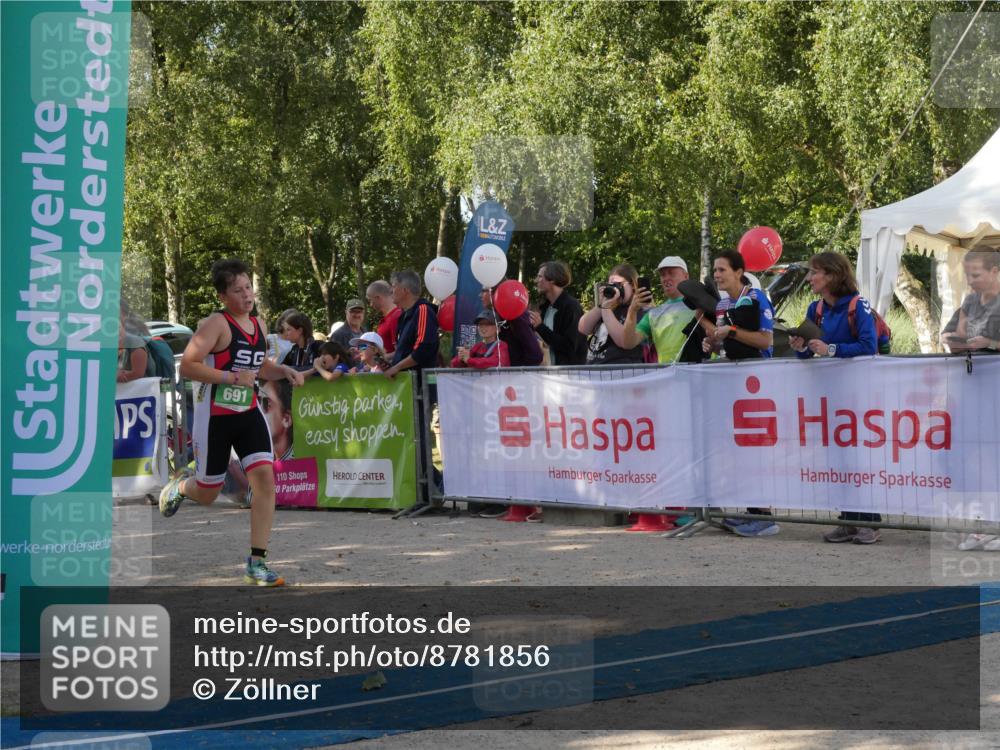 07.09.2025 - 19. Norderstedt Triathlon Zöllner http://msf.ph/oto/8781856 07.09.2025 11:00:18 Ziel 61, 681, 691 meine-sportfotos.de