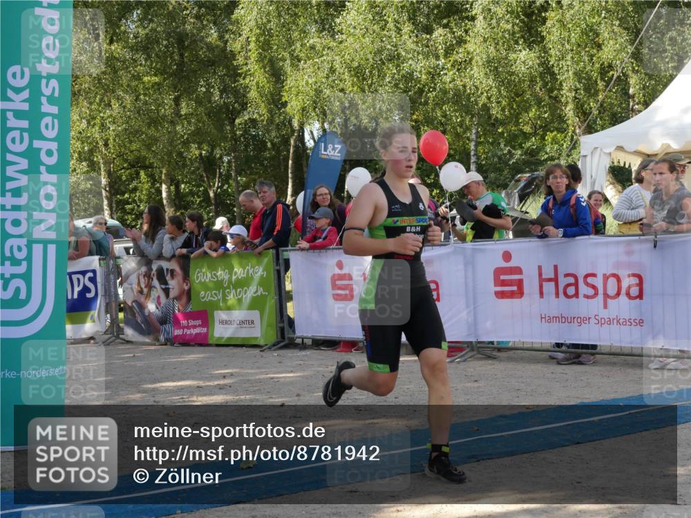 07.09.2025 - 19. Norderstedt Triathlon Zöllner http://msf.ph/oto/8781942 07.09.2025 11:00:25 Ziel 681, 683, 691 meine-sportfotos.de
