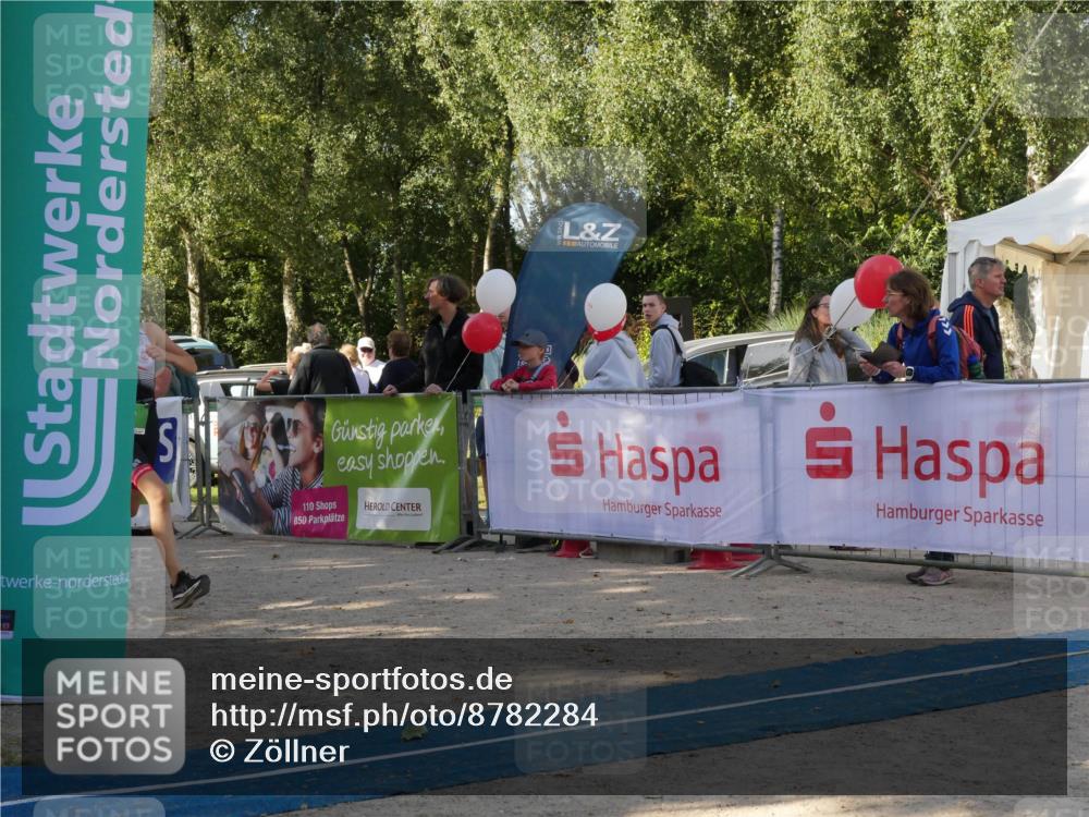 07.09.2025 - 19. Norderstedt Triathlon Zöllner http://msf.ph/oto/8782284 07.09.2025 11:02:26 Ziel 77 meine-sportfotos.de