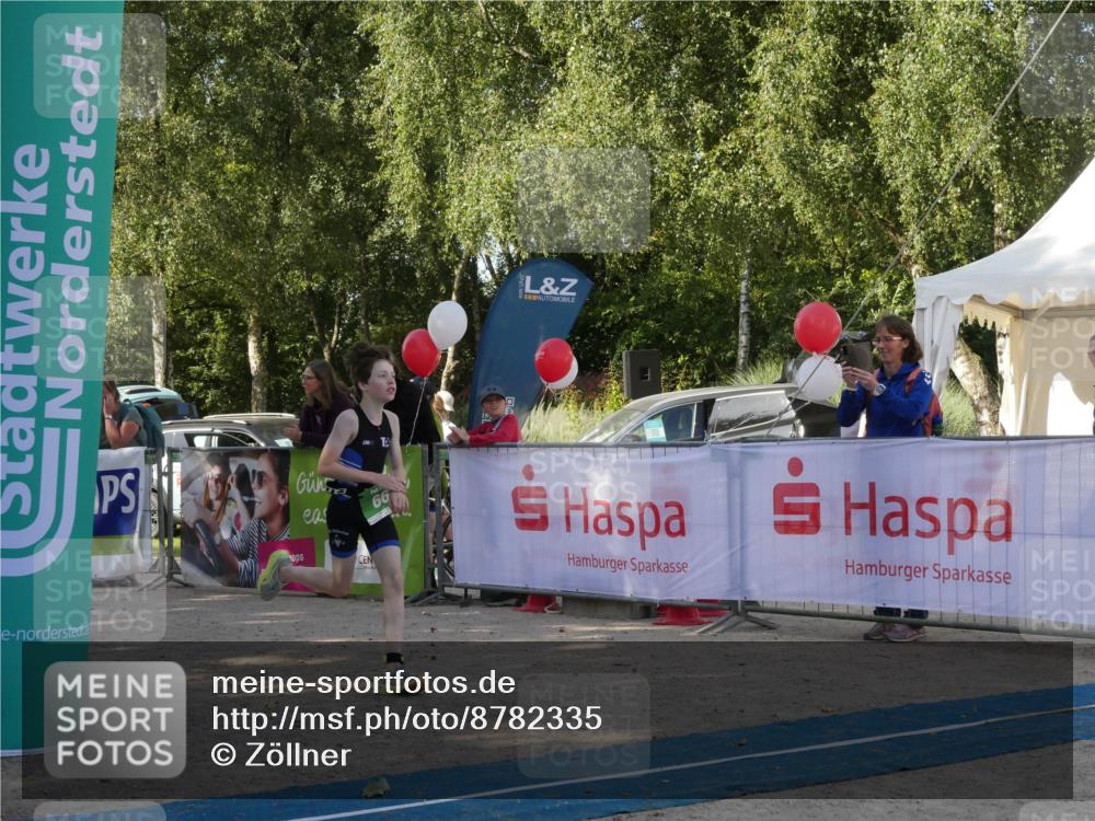 07.09.2025 - 19. Norderstedt Triathlon Zöllner http://msf.ph/oto/8782335 07.09.2025 11:03:07 Ziel 56, 66, 124 meine-sportfotos.de