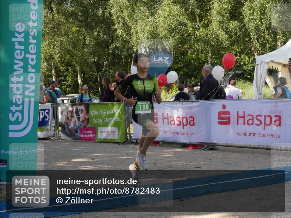 07.09.2025 - 19. Norderstedt Triathlon Zöllner http://msf.ph/oto/8782483 07.09.2025 11:05:00 Ziel 110, 650 meine-sportfotos.de