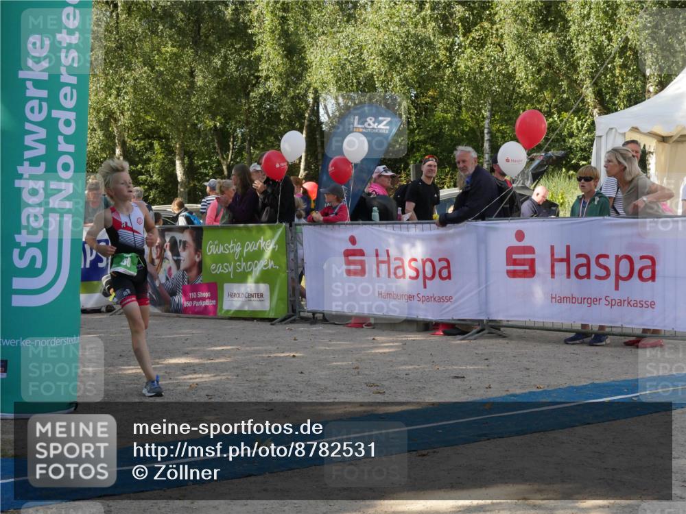 07.09.2025 - 19. Norderstedt Triathlon Zöllner http://msf.ph/oto/8782531 07.09.2025 11:05:14 Ziel 80, 100, 641 meine-sportfotos.de