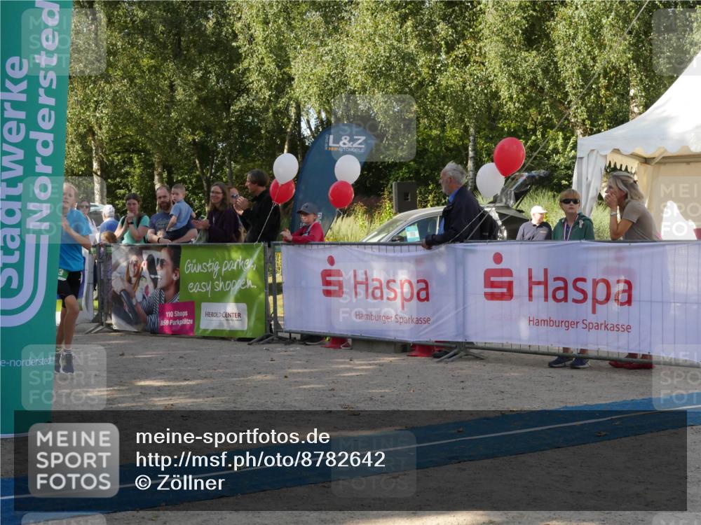 07.09.2025 - 19. Norderstedt Triathlon Zöllner http://msf.ph/oto/8782642 07.09.2025 11:06:56 Ziel 67, 133 meine-sportfotos.de