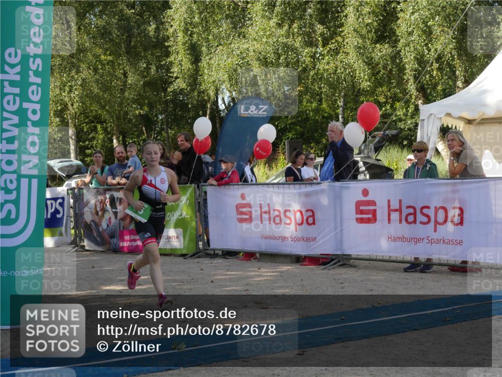 07.09.2025 - 19. Norderstedt Triathlon Zöllner http://msf.ph/oto/8782678 07.09.2025 11:07:11 Ziel 75 meine-sportfotos.de