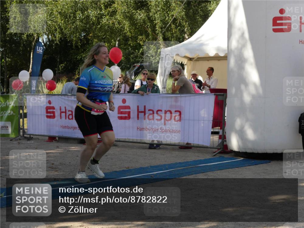 07.09.2025 - 19. Norderstedt Triathlon Zöllner http://msf.ph/oto/8782822 07.09.2025 11:11:30 Ziel 1112 meine-sportfotos.de