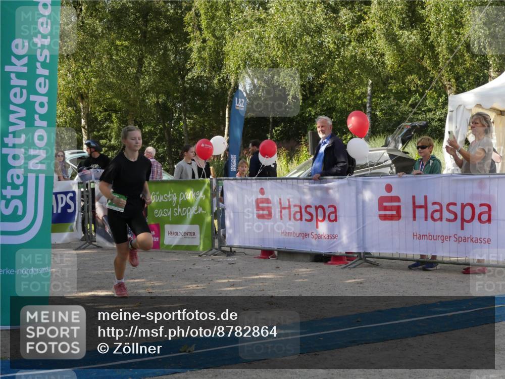 07.09.2025 - 19. Norderstedt Triathlon Zöllner http://msf.ph/oto/8782864 07.09.2025 11:13:46 Ziel 644 meine-sportfotos.de