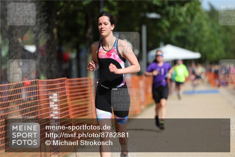 07.09.2025 - 19. Norderstedt Triathlon Michael Strokosch http://msf.ph/oto/8782881 07.09.2025 12:14:08 Laufen 704, 1246, 1334 meine-sportfotos.de
