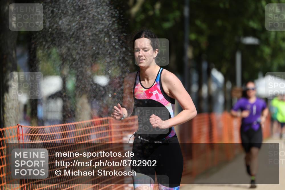07.09.2025 - 19. Norderstedt Triathlon Michael Strokosch http://msf.ph/oto/8782902 07.09.2025 12:14:08 Laufen 704, 1246, 1334 meine-sportfotos.de
