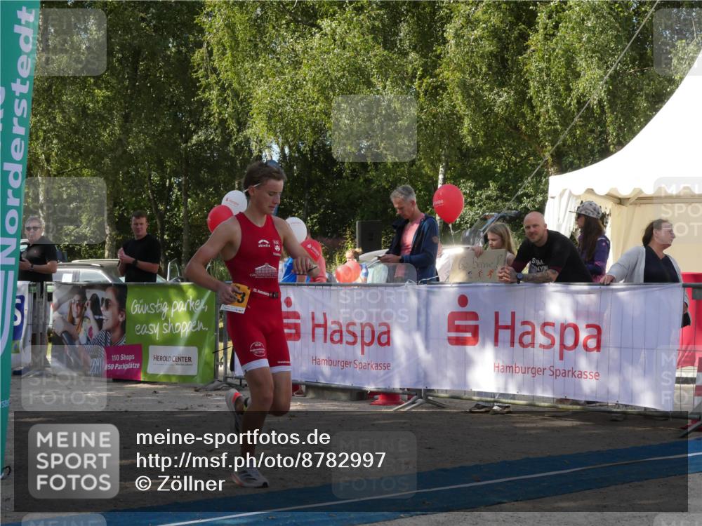 07.09.2025 - 19. Norderstedt Triathlon Zöllner http://msf.ph/oto/8782997 07.09.2025 11:45:05 Ziel 1163 meine-sportfotos.de