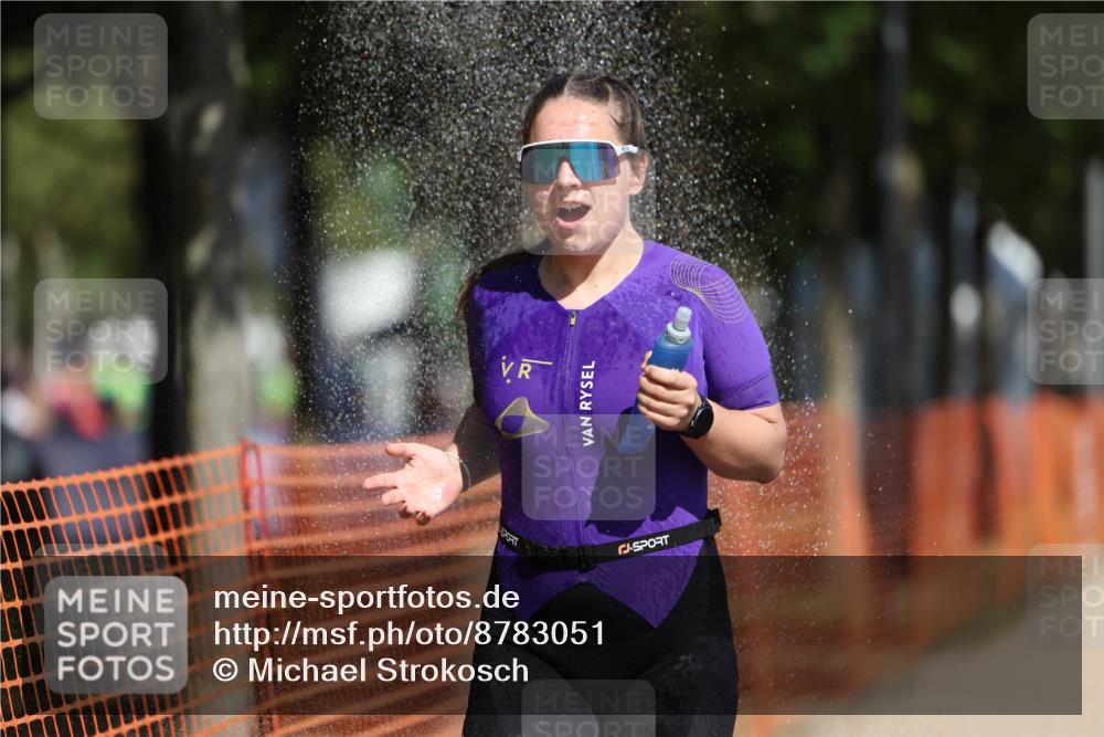 07.09.2025 - 19. Norderstedt Triathlon Michael Strokosch http://msf.ph/oto/8783051 07.09.2025 12:14:14 Laufen 1246 meine-sportfotos.de