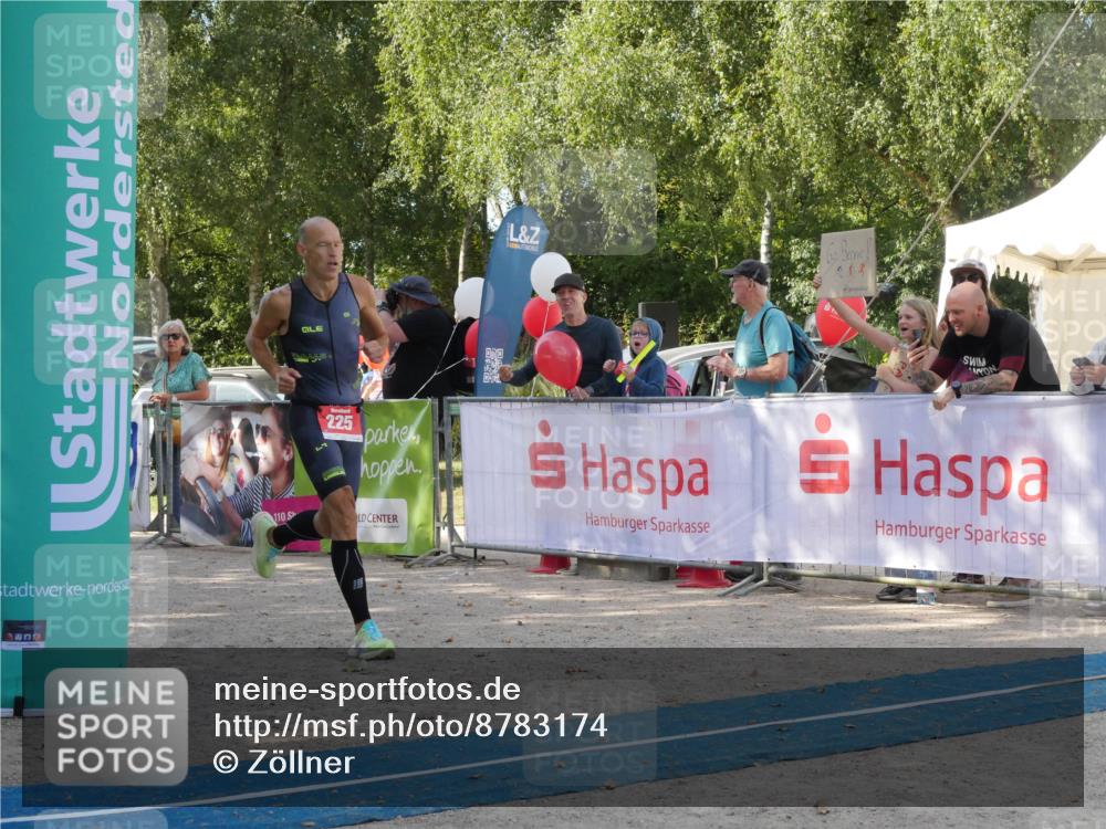 07.09.2025 - 19. Norderstedt Triathlon Zöllner http://msf.ph/oto/8783174 07.09.2025 11:51:04 Ziel 225, 1185, 1335 meine-sportfotos.de