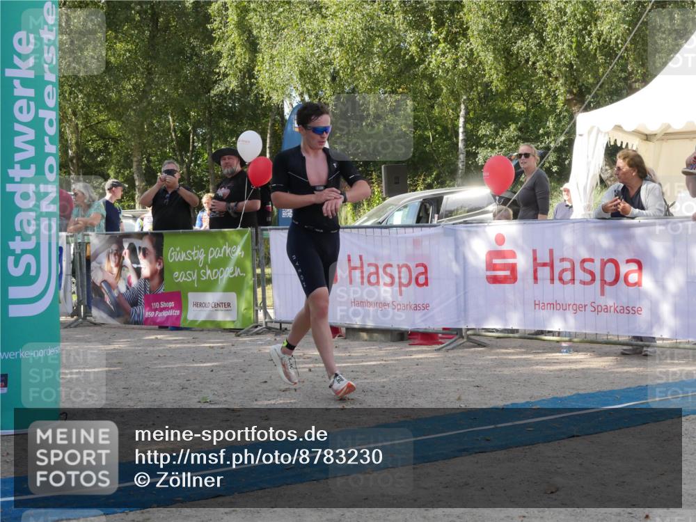 07.09.2025 - 19. Norderstedt Triathlon Zöllner http://msf.ph/oto/8783230 07.09.2025 11:51:46 Ziel 1198 meine-sportfotos.de