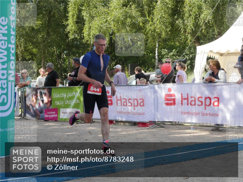 07.09.2025 - 19. Norderstedt Triathlon Zöllner http://msf.ph/oto/8783248 07.09.2025 11:52:06 Ziel 844 meine-sportfotos.de