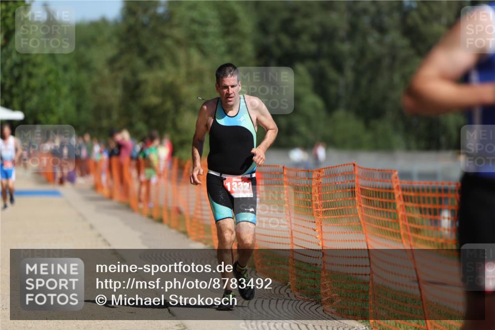 07.09.2025 - 19. Norderstedt Triathlon Michael Strokosch http://msf.ph/oto/8783492 07.09.2025 12:14:41 Laufen 775, 1332 meine-sportfotos.de