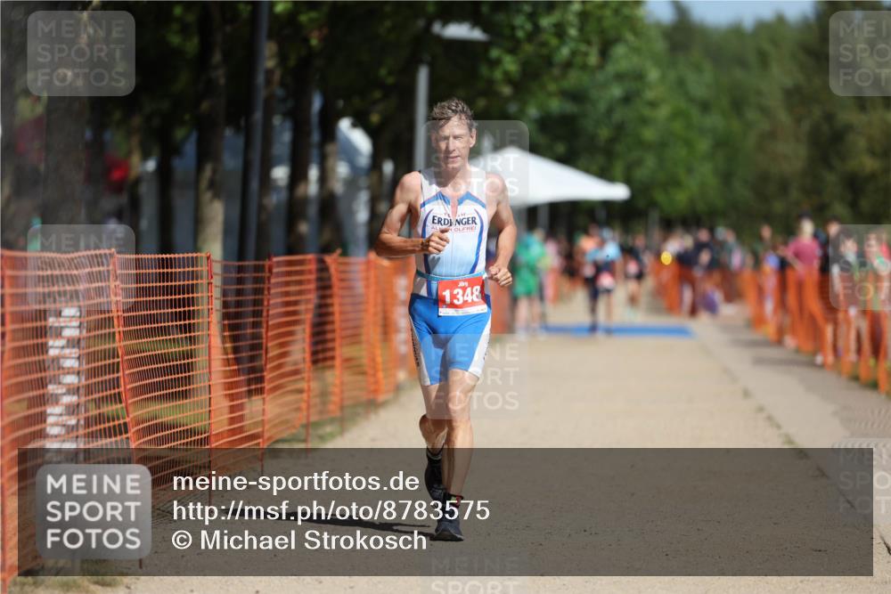 07.09.2025 - 19. Norderstedt Triathlon Michael Strokosch http://msf.ph/oto/8783575 07.09.2025 12:14:53 Laufen 1348 meine-sportfotos.de