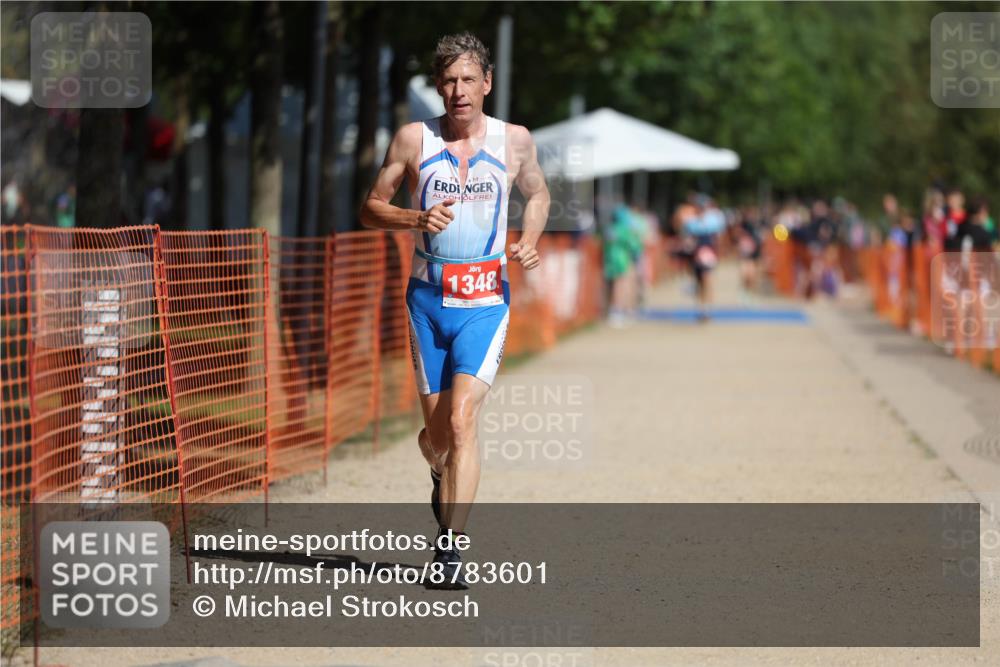 07.09.2025 - 19. Norderstedt Triathlon Michael Strokosch http://msf.ph/oto/8783601 07.09.2025 12:14:54 Laufen 1348 meine-sportfotos.de