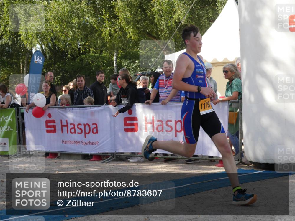 07.09.2025 - 19. Norderstedt Triathlon Zöllner http://msf.ph/oto/8783607 07.09.2025 11:58:15 Ziel 1179, 1186, 1211 meine-sportfotos.de