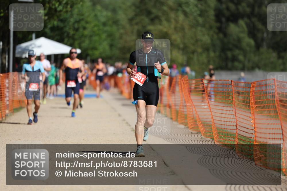 07.09.2025 - 19. Norderstedt Triathlon Michael Strokosch http://msf.ph/oto/8783681 07.09.2025 12:15:17 Laufen 1301 meine-sportfotos.de