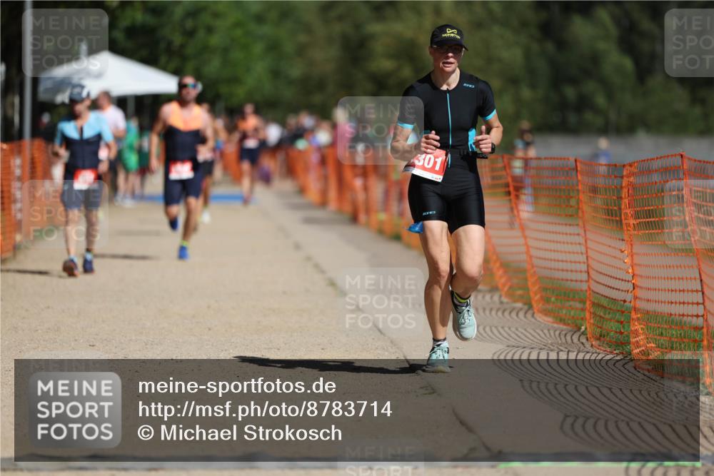 07.09.2025 - 19. Norderstedt Triathlon Michael Strokosch http://msf.ph/oto/8783714 07.09.2025 12:15:18 Laufen 1301, 1365 meine-sportfotos.de