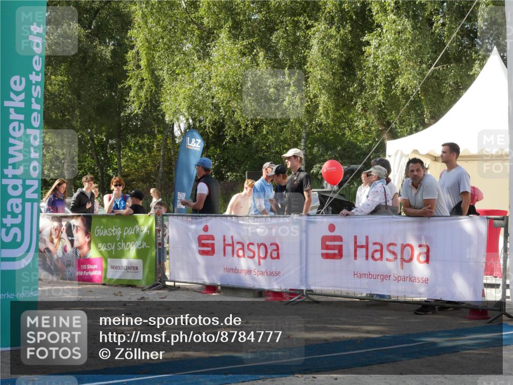 07.09.2025 - 19. Norderstedt Triathlon Zöllner http://msf.ph/oto/8784777 07.09.2025 12:24:47 Ziel  meine-sportfotos.de