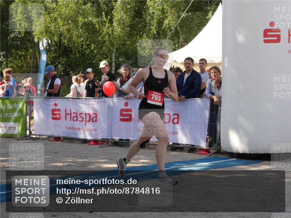 07.09.2025 - 19. Norderstedt Triathlon Zöllner http://msf.ph/oto/8784816 07.09.2025 12:27:38 Ziel 765 meine-sportfotos.de