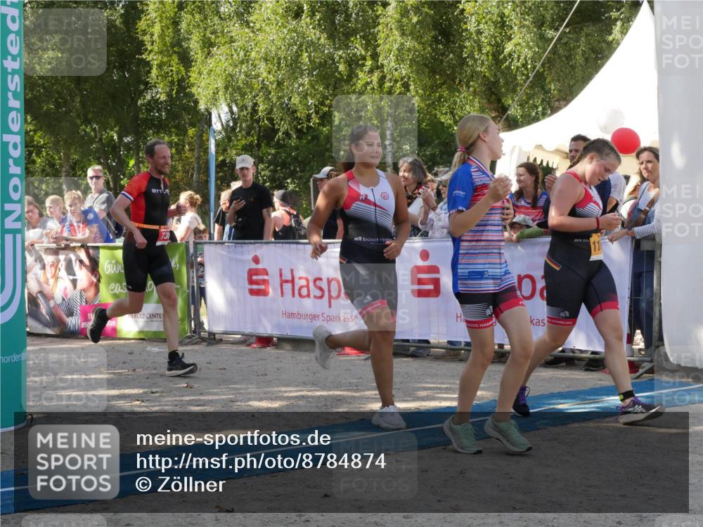 07.09.2025 - 19. Norderstedt Triathlon Zöllner http://msf.ph/oto/8784874 07.09.2025 12:29:04 Ziel 736, 1197, 1348 meine-sportfotos.de