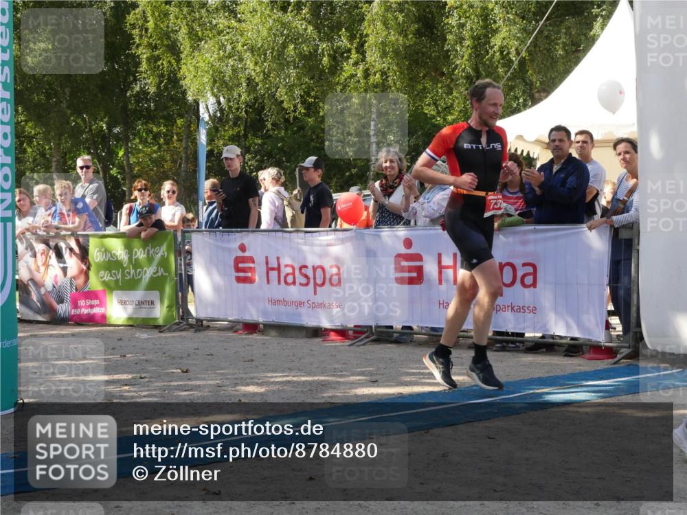 07.09.2025 - 19. Norderstedt Triathlon Zöllner http://msf.ph/oto/8784880 07.09.2025 12:29:05 Ziel 736, 1197, 1348 meine-sportfotos.de